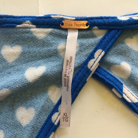 FREE PEOPLE
Lakeside Hearts Print Cutout Rushed Midi Dress In Blue Size XL - Picture 10 of 14